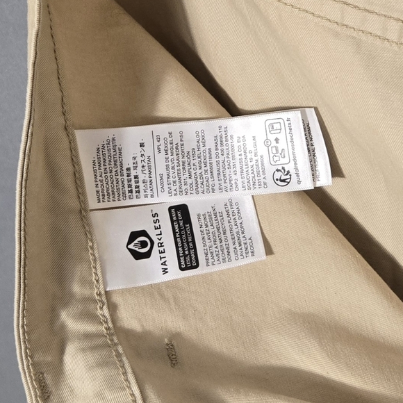 Levi's Khaki Cargo Mini Skirt - Picture 5 of 9